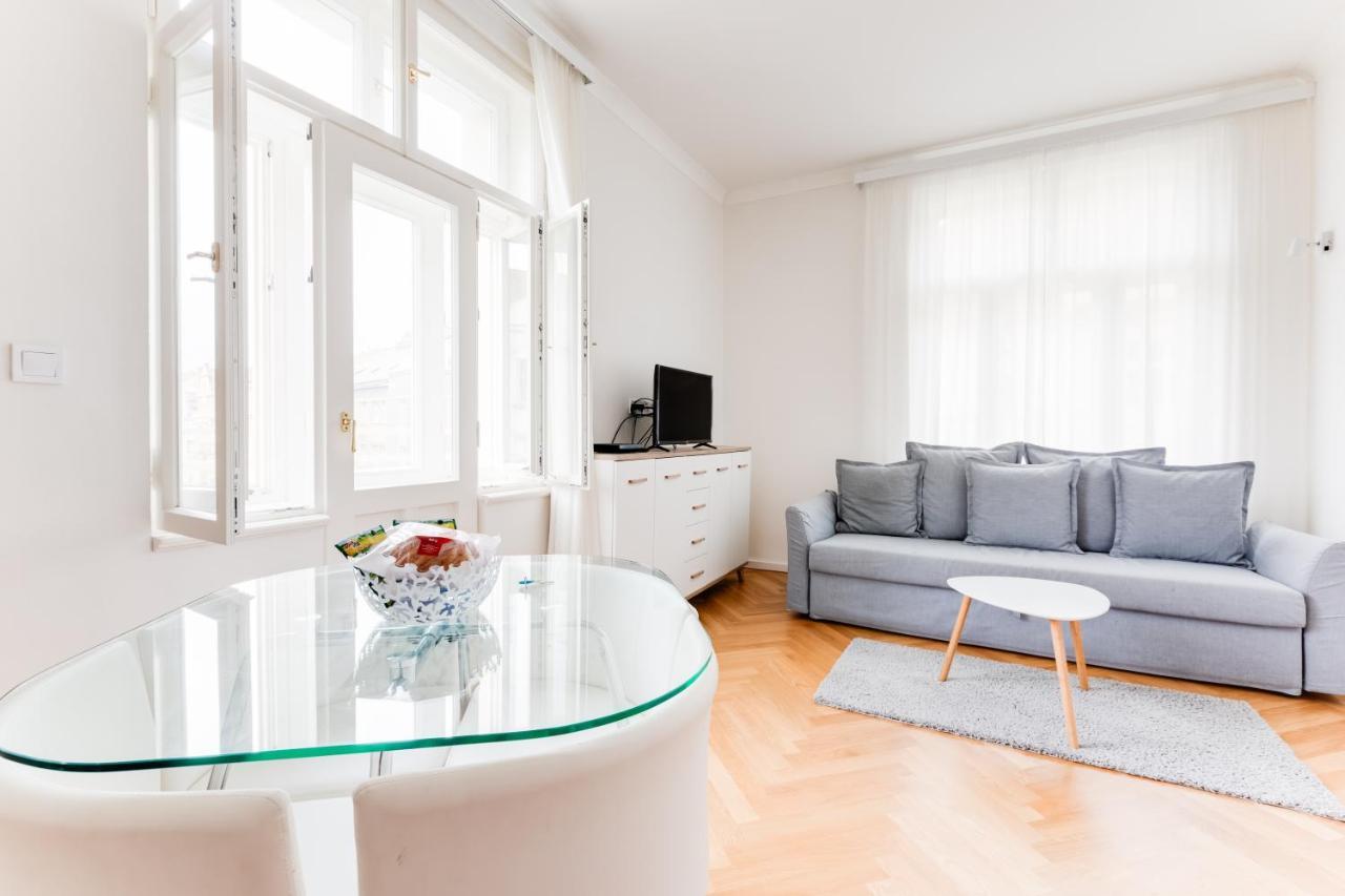 Friendly Apartments In Prague Ngoại thất bức ảnh